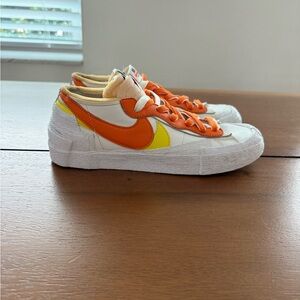 Nike
x sacai Blazer Low "Magma Orange" sneakers